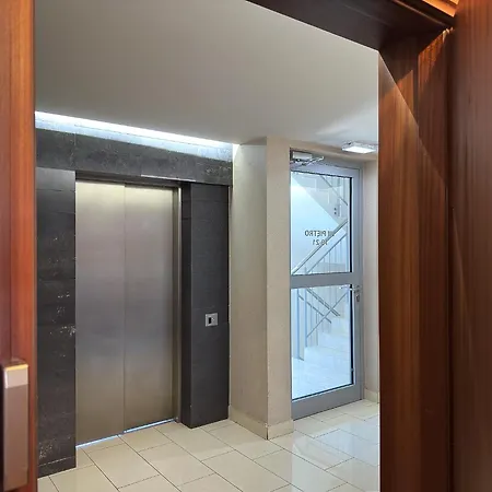 Krakowska Konstelacja Premium アパート *